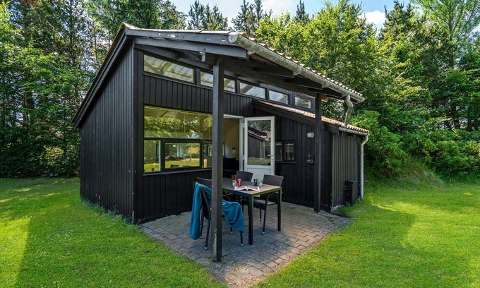 Hampen Casa | Stunning home in Hampen with WiFi