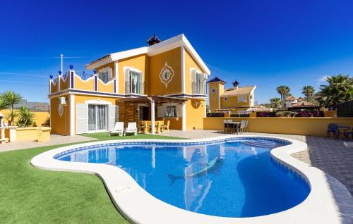 Mazarrón Casa | Stunning Home In Mazarrón With Kitchen