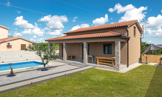 Sveta Nedelja Casa | Hermosa casa en Nedescina con WiFi