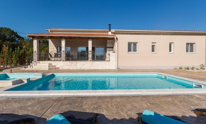 Vrvari Casa | Impresionante casa en Porec