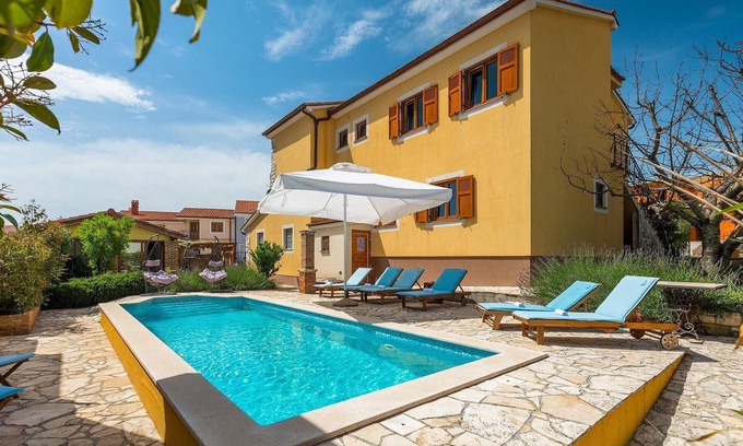 Vinkuran Casa | Impresionante casa en Pula