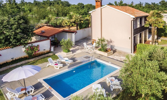 Marcana Casa | Impresionante casa en Segotici con WiFi