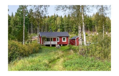 Astad Casa | Stunning Home In Tingsryd With Sauna