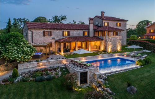 Tinjan Casa | Stunning Home In Tinjan