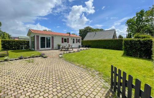 Tzummarum Casa | Stunning Home In Tzummarum With Kitchen