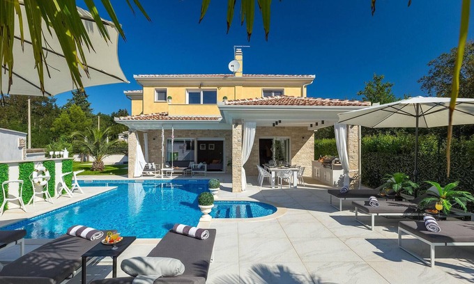 Babici Casa | Impresionante casa en Umag