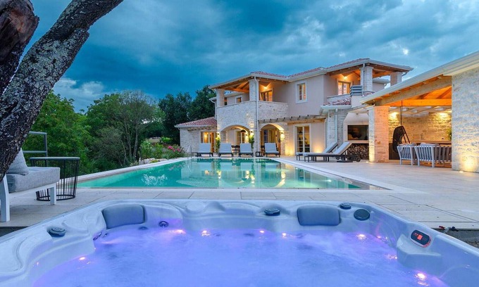 Rapavel Casa | Impresionante casa en Visnjan con sauna
