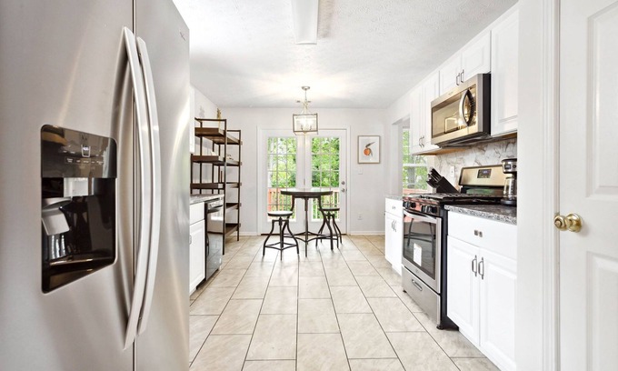 Stone Mountain Casa | Stunning Home Near Atl with Full Arcade Experience - Sleeps 14