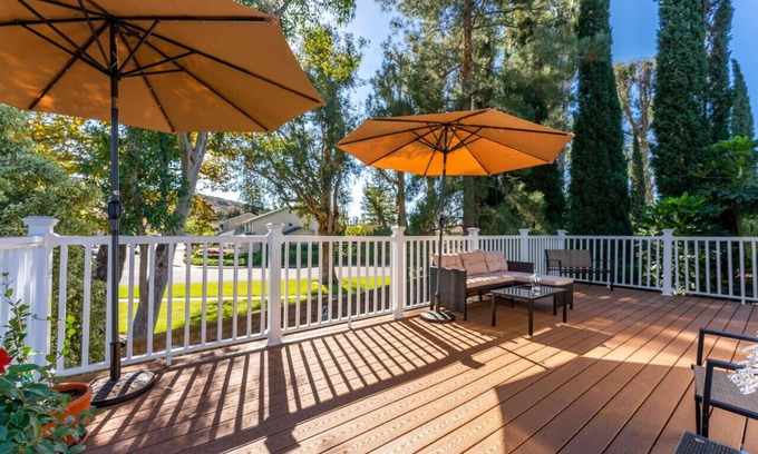 Mission Viejo Casa | STUNNING HOME WITH SPA, FRONT AND BACK YARD, HUGE DECK, OUTSTANDING LOCATION