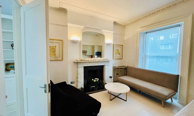 Chelsea Riverside Apartamento | Stunning Kings Road, Chelsea, period property