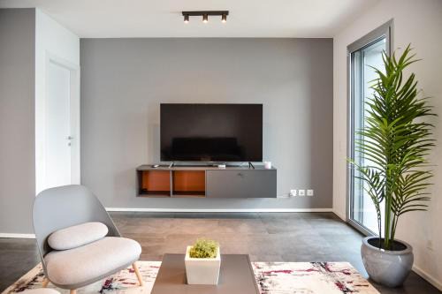 Melide Apartamento | Stunning Lake View Apartment by Feel Ticino Feel Home