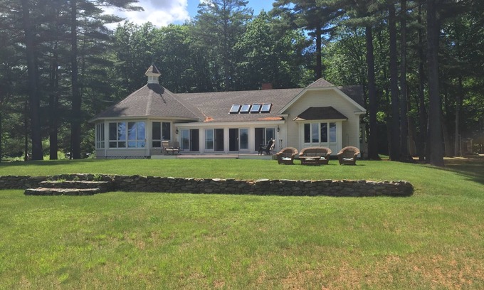 Center Ossipee Casa | Impresionante casa frente al lago