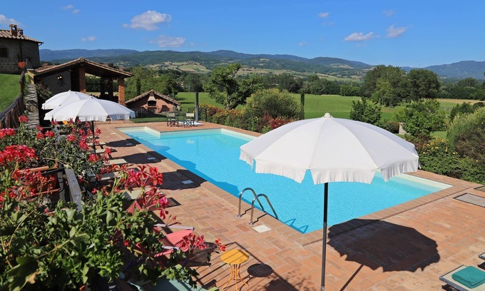 Starda Casa | Impresionante villa de grupos grandes con piscina privada y parque infantil