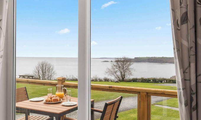 Wiseman's Bridge Chalet De Esquí | Alojamiento de 3 habitaciones en Summerhill, Amroth