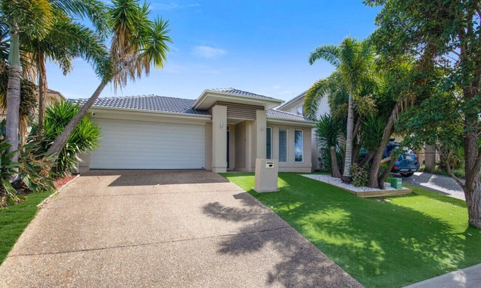 North Lakes Casa | Stunning luxurious house