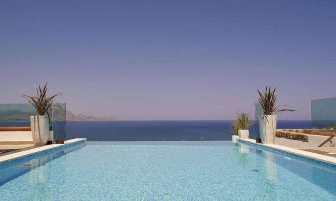 Vlicha Villa | Villa de lujo Eos con piscina infinita climatizada privada