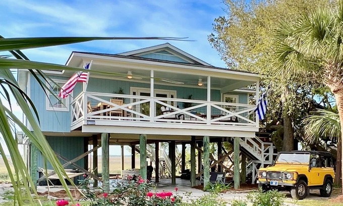 Folly Beach Casa | Stunning Marsh & Ocean Views... Freshly renovated in 2023!