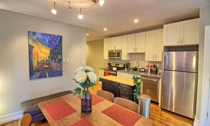 St. Louis Apartamento | Stunning Minimalist Gem | Fenced Backyard + W/D