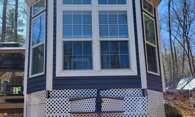Cloyne Cabaña | Stunning Modern Cottage, Mazinaw Lake, Walk to Bon Echo Park