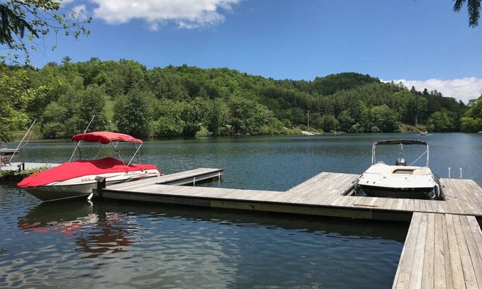 Cullowhee Cabina | Stunning Modern Rustic Lake Retreat PRVT BOAT SLIP