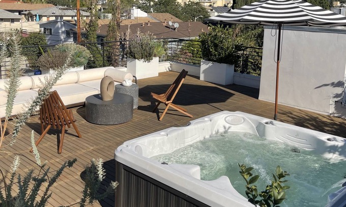 Tri-West Casa | Stunning modern town house in the heart of cool TRI WEST W Private Rooftop/SPA