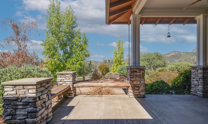 Murphys Casa | Stunning Murphys Villa, Views, AC and Pet Friendly, Sleeps 10