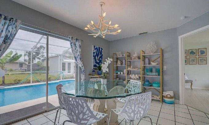 Spring Hill Casa | Stunning "Nature Coast"FL Salt-water Pool getaway