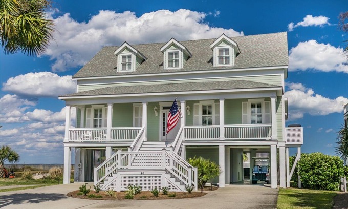 Beaufort Casa | STUNNING NEW LISTING - Ocean and Beach Views - Sleeps 12