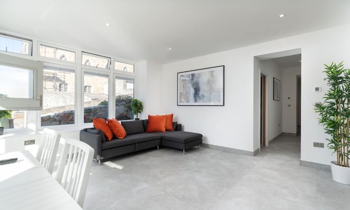 Marazion Apartamento | Stunning new 1 bed apartment in Marazion.