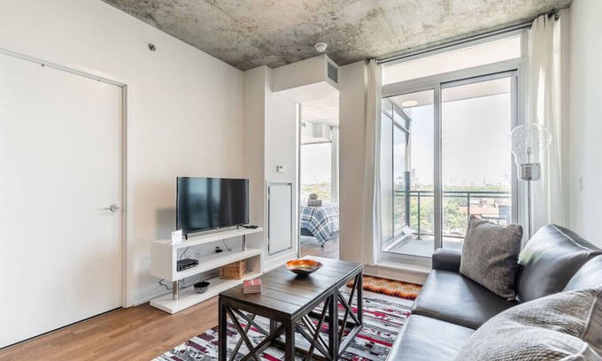 Parkdale Condominio | ¡Impresionante suite 1BR en Trendy Queen West!