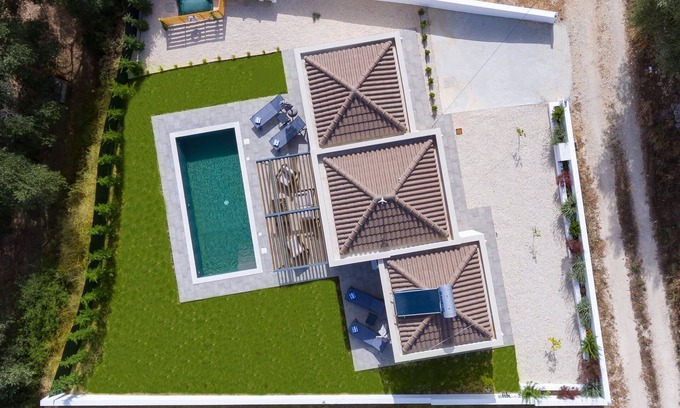 Pesada Villa | Impresionante villa contemporánea nueva, ubicada en un pueblo tranquilo - a 1 km de la playa