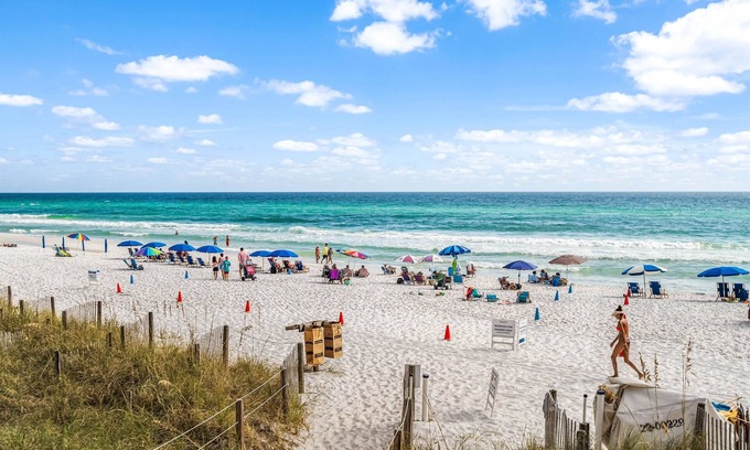Four Mile Village Casa | Stunning New Tops'l Community! 500 ' Private Beach Access and Community Pool!