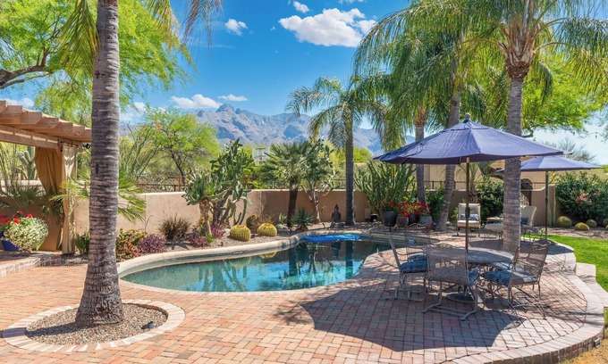 Shadow Hills Casa | Stunning oasis, spectacular hiking, golf, views & more in Catalina Foothills!
