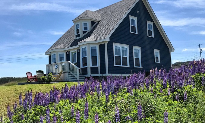 Trinity Cabaña | Stunning Ocean View Vacation Home, Trinity NL
