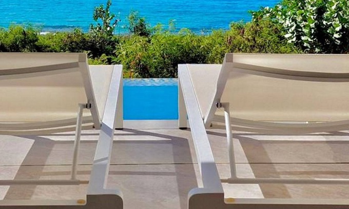 Indigo Bay Villa | Impresionante villa frente al mar con piscina privada