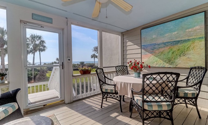 Charleston County Condominio | Stunning Oceanfront Condo, Steps to Beach & Community Pool - 22 Beach Club