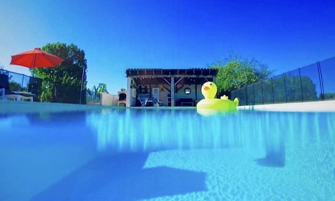 Ronsenac Cabaña | Impresionante Old Bread Oven Barn en una zona tranquila y encantadora con piscina privada climatizada