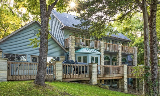 The Galena Territory Casa | Stunning on South Golf Course; Golden Tee, Patio TV, Fire Pit, Hot Tub & More!!