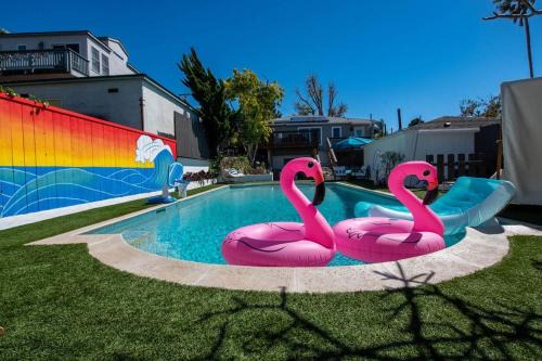 Point Loma Heights Casa | Stunning Paradise Villa: Pool–Game Room–WOW