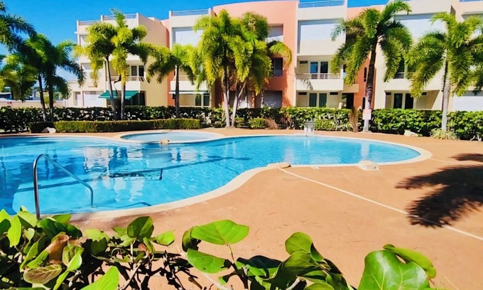 Pole Ojea Condominio | Stunning penthouse in Cabo Rojo 5 minutes from beach