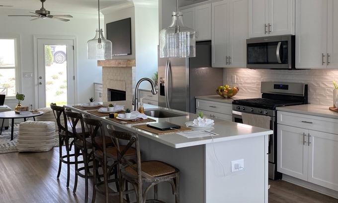 Opelika Casa | Stunning place to relax. 5 min to Auburn, new in every regard