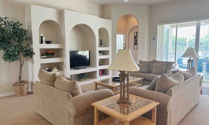 Highlands Reserve Casa | Stunning Pool 5BR&4BT w/Golf Course 15’to Disney W