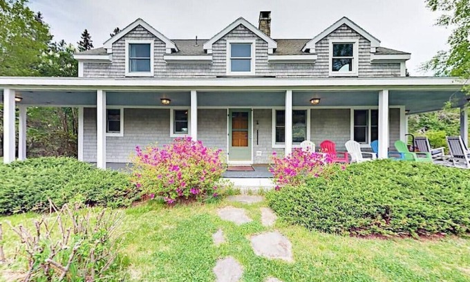 Mount Desert Casa | Stunning Post Beam Farmhouse on 34 Private Acres