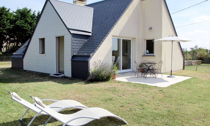 Anneville-sur-Mer Casa | Estupenda casa de vacaciones privada con TV, terraza, mascotas permitida y aparcamiento