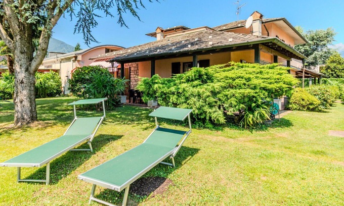 Delebio Casa | Estupenda casa de vacaciones privada con WIFI, TV, patio, vista panorámica y aparcamiento
