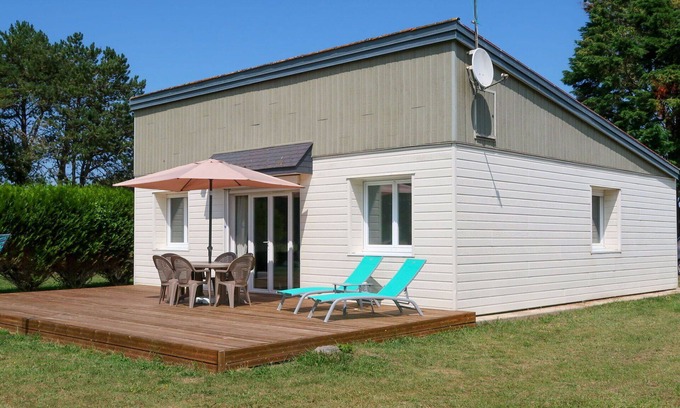 Saint-Remy-des-Landes Casa | Maravillosa casa de vacaciones privada con WIFI, TV, terraza, mascotas permitida y aparcamiento
