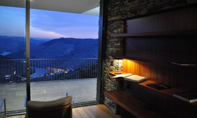 Bomfim Casa | Stunning Private House With Amazing Location at Pinhão