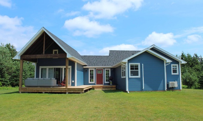 Green Gables Cabaña | Impresionante, nuevo y privado treed lot en Cavendish.