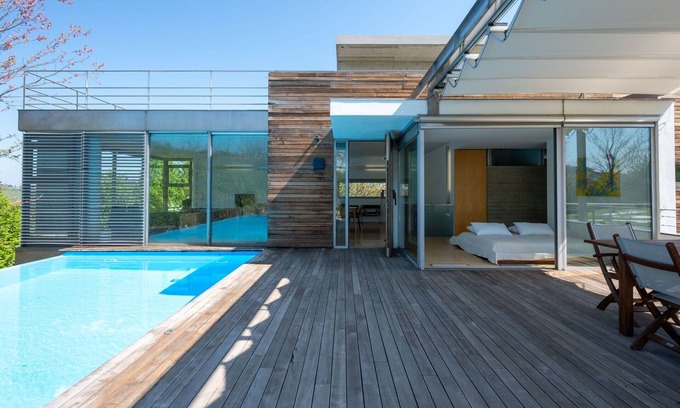 Castellinaldo Villa | Casa de vacaciones privada con A/C, WIFI, piscina privada, TV, terraza, vista panorámica