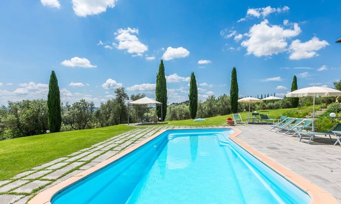 Cerreto Guidi Villa | Casa de vacaciones privada con piscina privada, A/C, WIFI, TV, terraza, vista panorámica